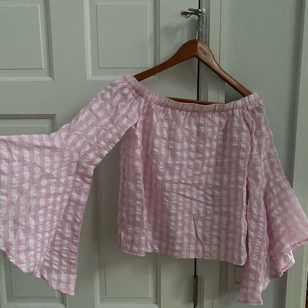 LF Pink Sz S Off the Shoulder top
